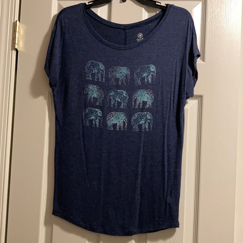 Gaiam Women’s Crew Neck Patterned Top (size XS)